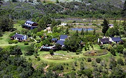 Hog Hollow Country Lodge